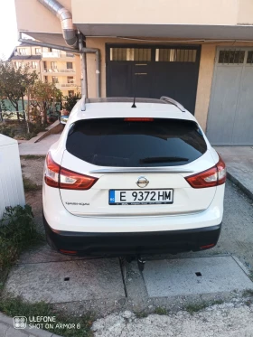 Nissan Qashqai 1.2 dig-t* full led* panorama* full history, снимка 2