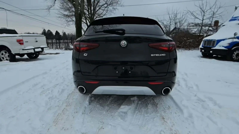 Alfa Romeo Stelvio Ti* Крайна цена с вс. такси до България без търг!, снимка 4 - Автомобили и джипове - 48650836