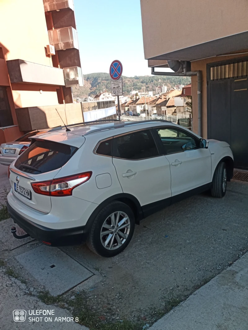 Nissan Qashqai 1.2 dig-t* full led* panorama* full history, снимка 3 - Автомобили и джипове - 49218935