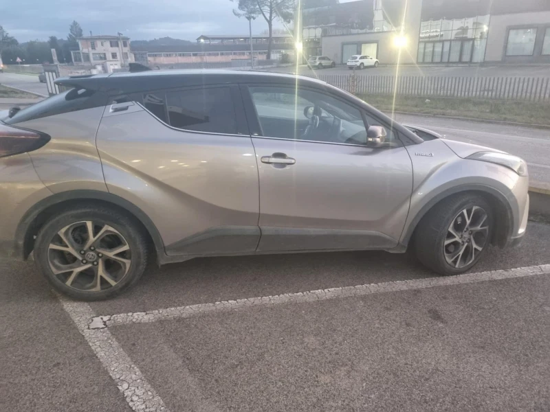 Toyota C-HR, снимка 6 - Автомобили и джипове - 49387204