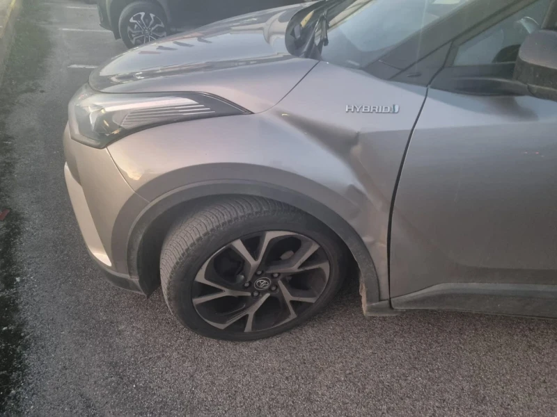 Toyota C-HR, снимка 3 - Автомобили и джипове - 49387204