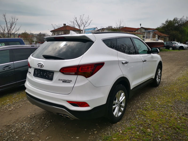 Hyundai Santa fe 2.2CRDI/4x4/200hp/Panorama/Navi, снимка 4 - Автомобили и джипове - 49749727