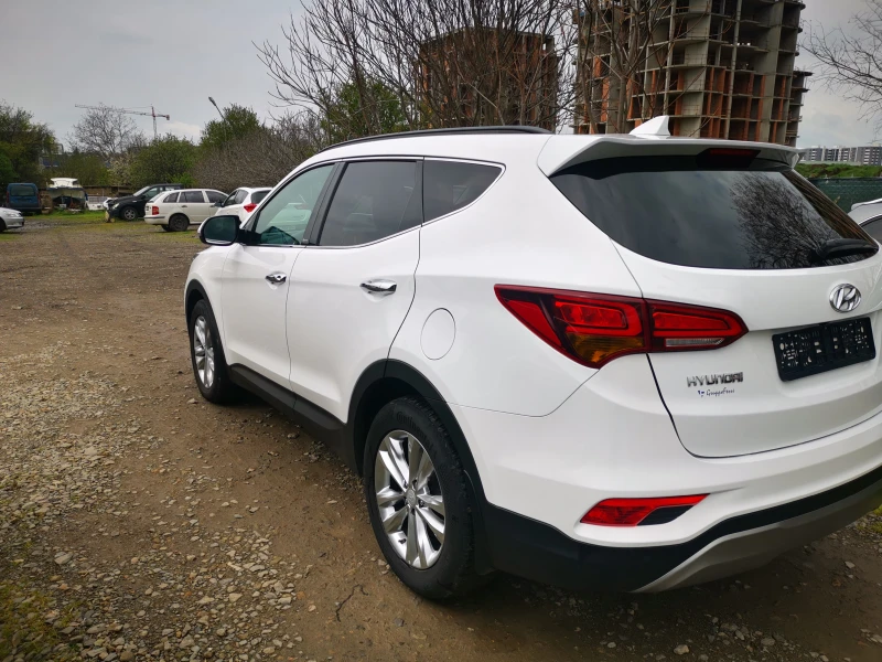 Hyundai Santa fe 2.2CRDI/4x4/200hp/Panorama/Navi, снимка 6 - Автомобили и джипове - 49749727