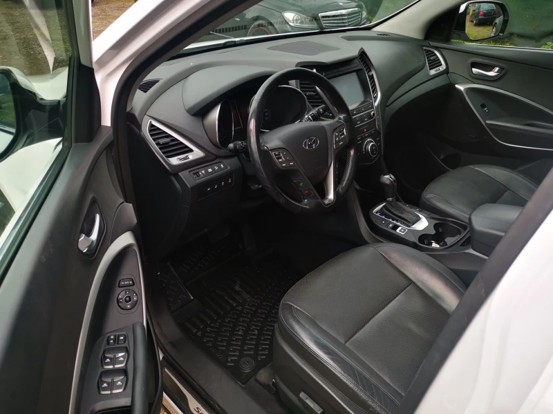 Hyundai Santa fe 2.2CRDI/4x4/200hp/Panorama/Navi, снимка 7 - Автомобили и джипове - 49749727