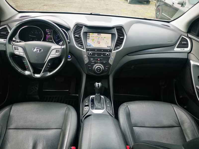 Hyundai Santa fe 2.2CRDI/4x4/200hp/Panorama/Navi, снимка 12 - Автомобили и джипове - 49749727