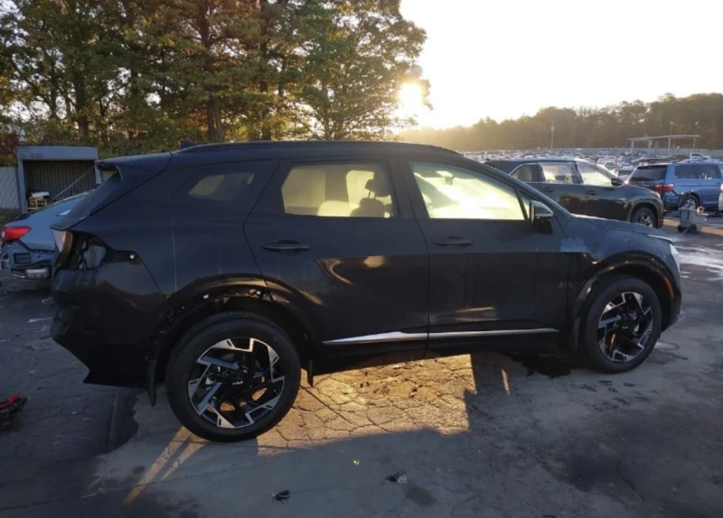 Kia Sportage, снимка 4 - Автомобили и джипове - 53099032