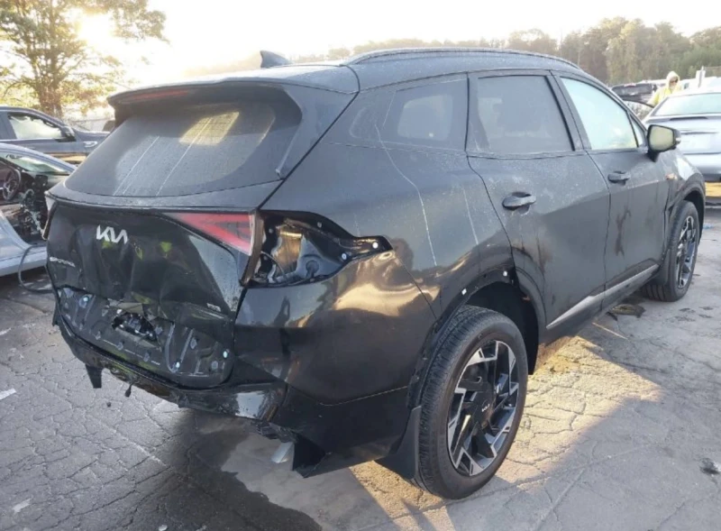 Kia Sportage, снимка 6 - Автомобили и джипове - 53099032