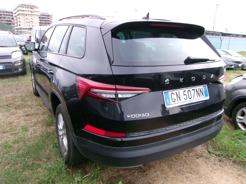 Skoda Kodiaq 2.0 TDI Executive 7места, снимка 3 - Автомобили и джипове - 53445779