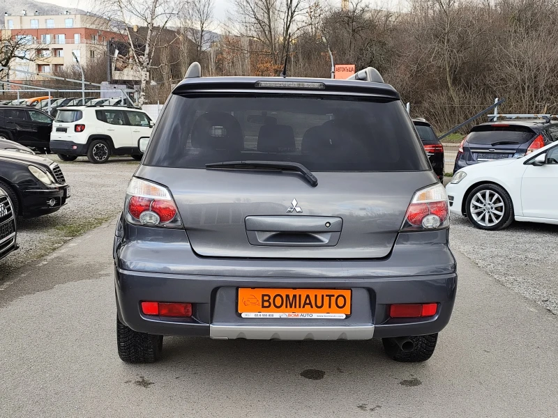 Mitsubishi Outlander 2.0i* ГАЗ* 4X4* KLIMA* , снимка 5 - Автомобили и джипове - 53526261