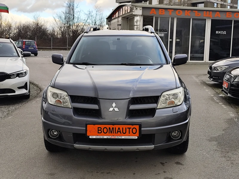 Mitsubishi Outlander 2.0i* ГАЗ* 4X4* KLIMA* , снимка 2 - Автомобили и джипове - 53526261