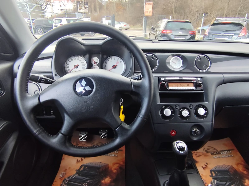 Mitsubishi Outlander 2.0i* ГАЗ* 4X4* KLIMA* , снимка 8 - Автомобили и джипове - 53526261