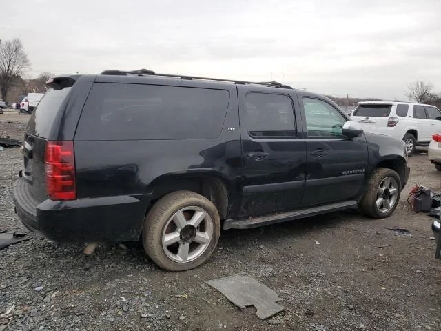 Chevrolet Suburban  - изображение 3