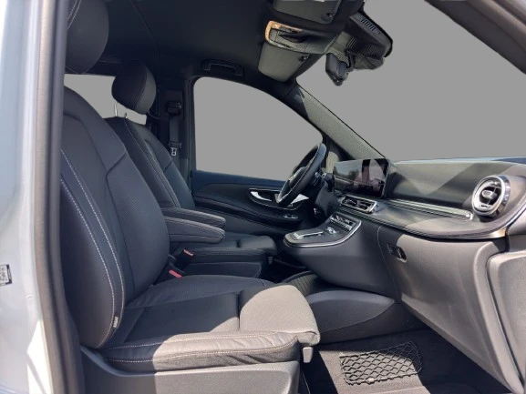 Mercedes-Benz EQV 300 Long = Avantgarde = Гаранция - изображение 10