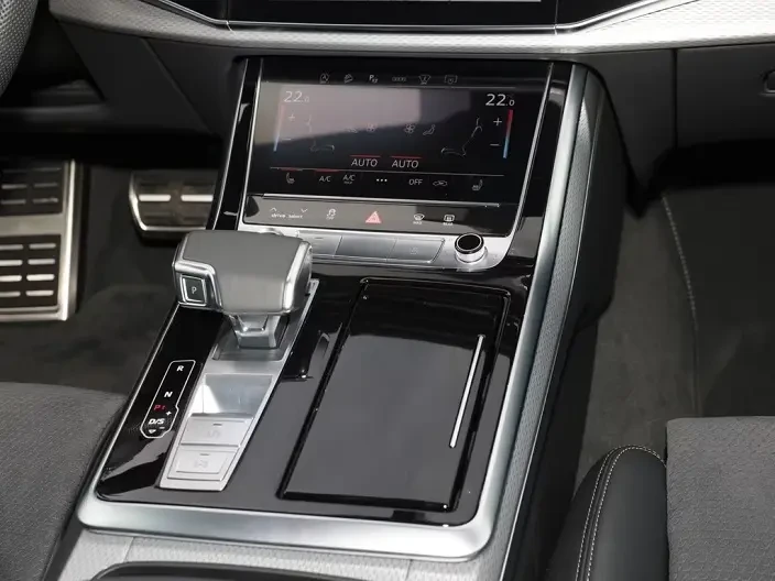 Audi Q7 45 TDI Quattro = S-line = 7 Seats Гаранция, снимка 9 - Автомобили и джипове - 54441337