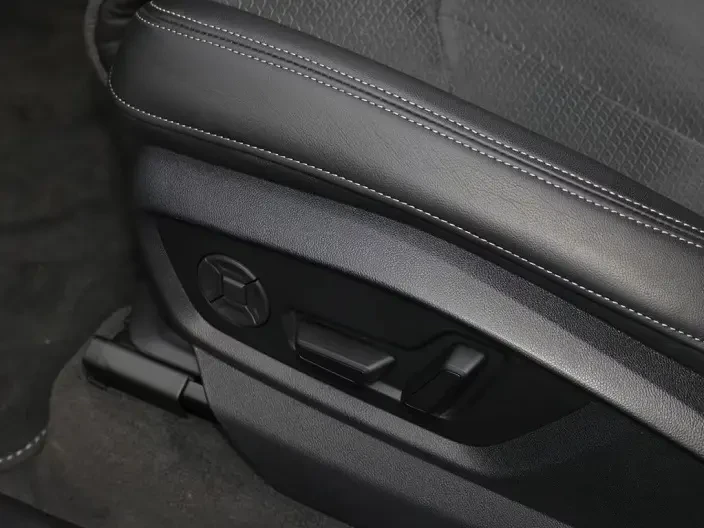 Audi Q7 45 TDI Quattro = S-line = 7 Seats Гаранция, снимка 7 - Автомобили и джипове - 54441337