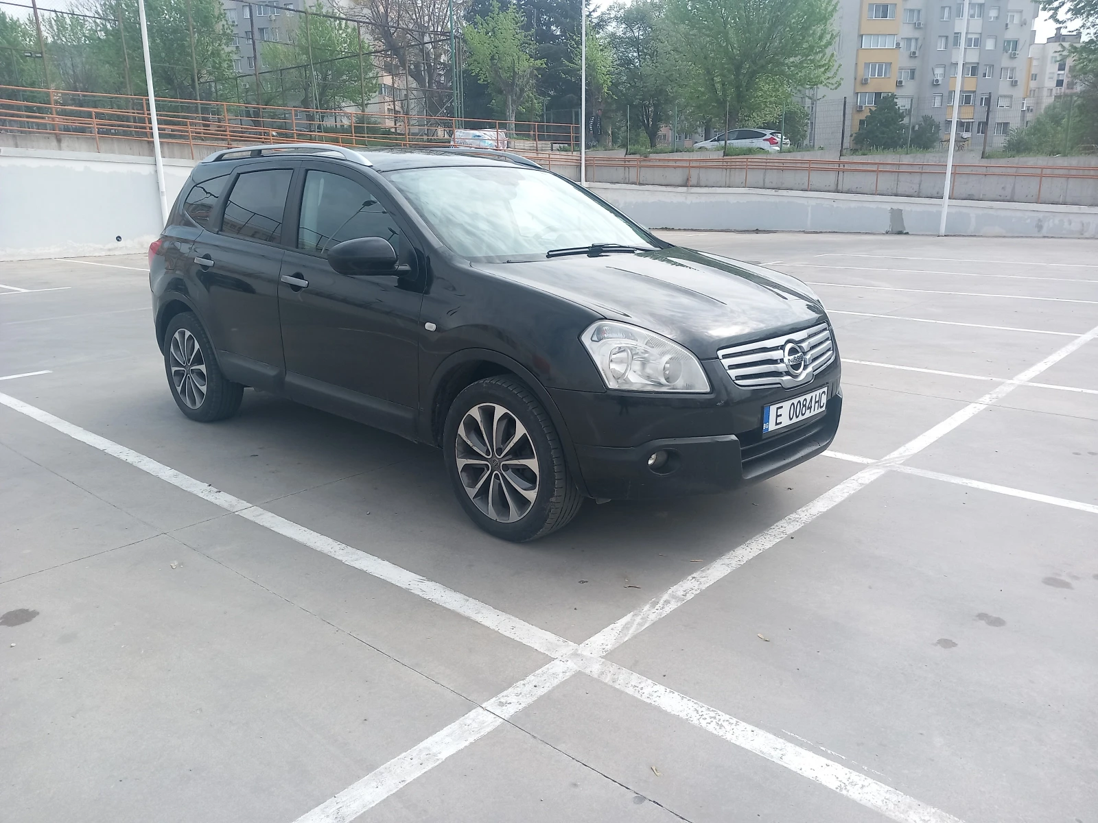 Nissan Qashqai 6+ 1 места  - изображение 8