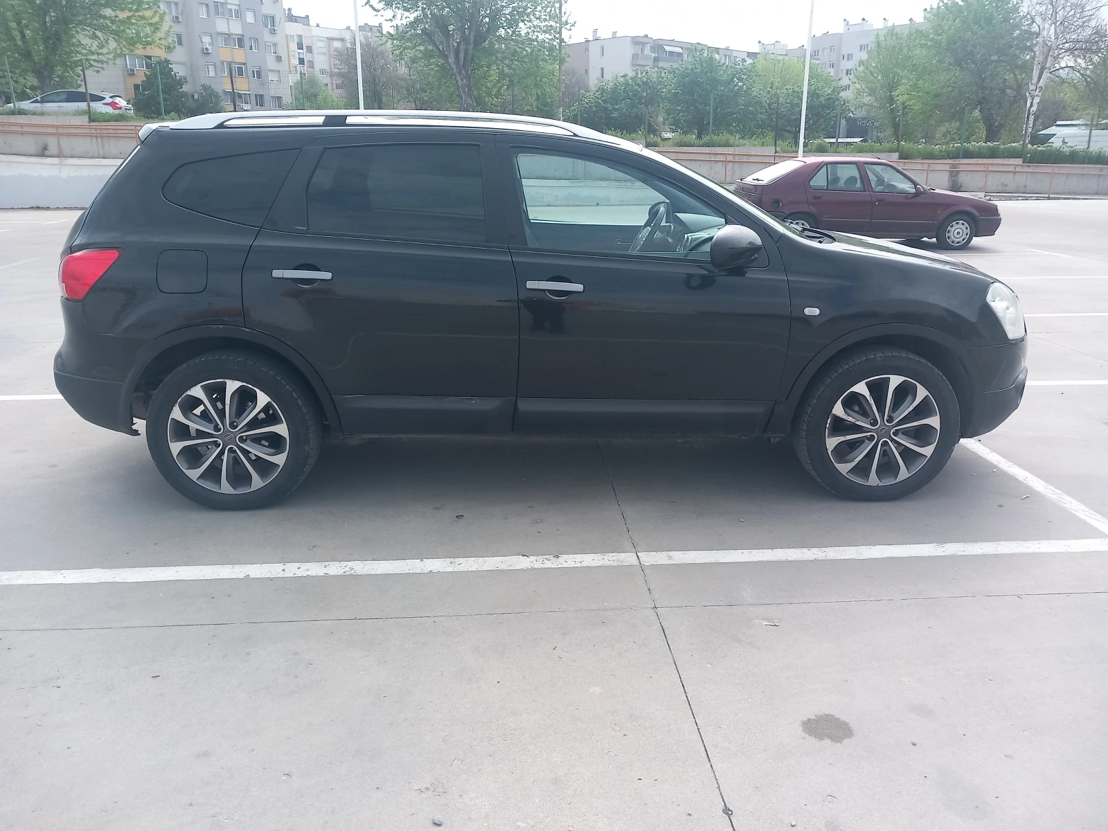 Nissan Qashqai 6+ 1 места  - изображение 7