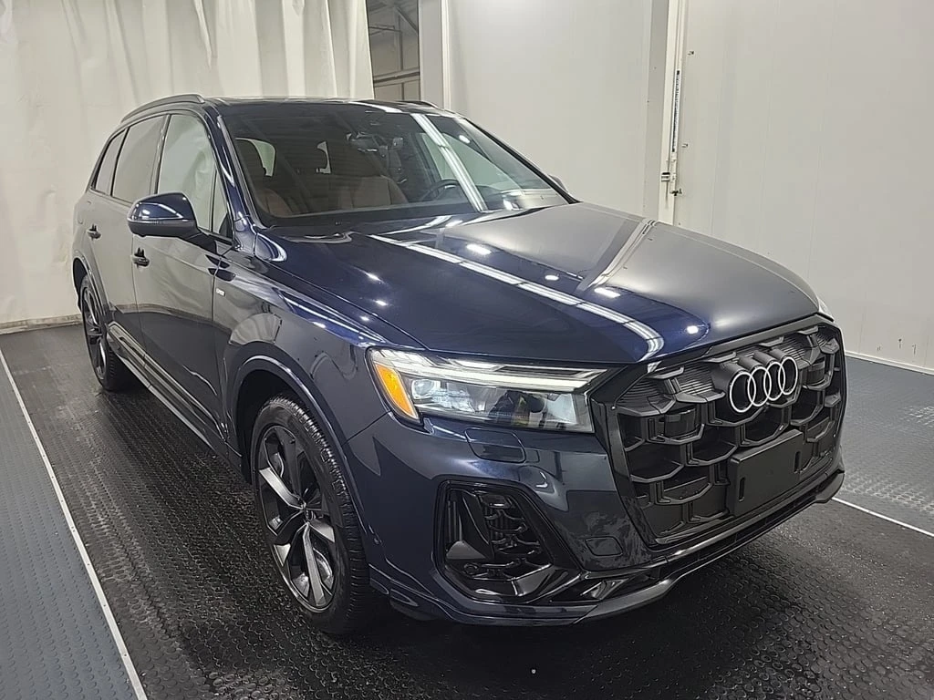 Audi Q7  / PROGRESSIV / ОБДУХВАНЕ / DISTRONIC / CARFAX - изображение 3