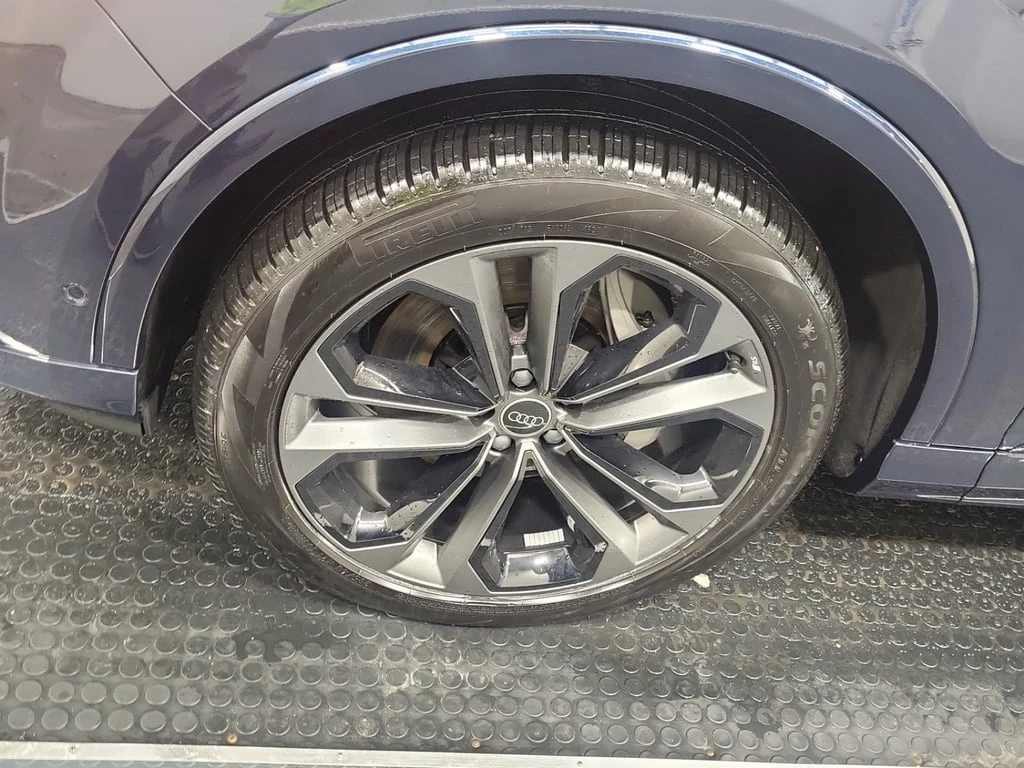 Audi Q7  / PROGRESSIV / ОБДУХВАНЕ / DISTRONIC / CARFAX - изображение 8