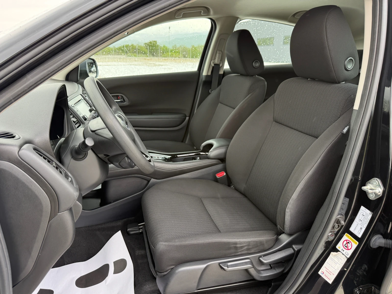 Honda Hr-v, снимка 11 - Автомобили и джипове - 54383657