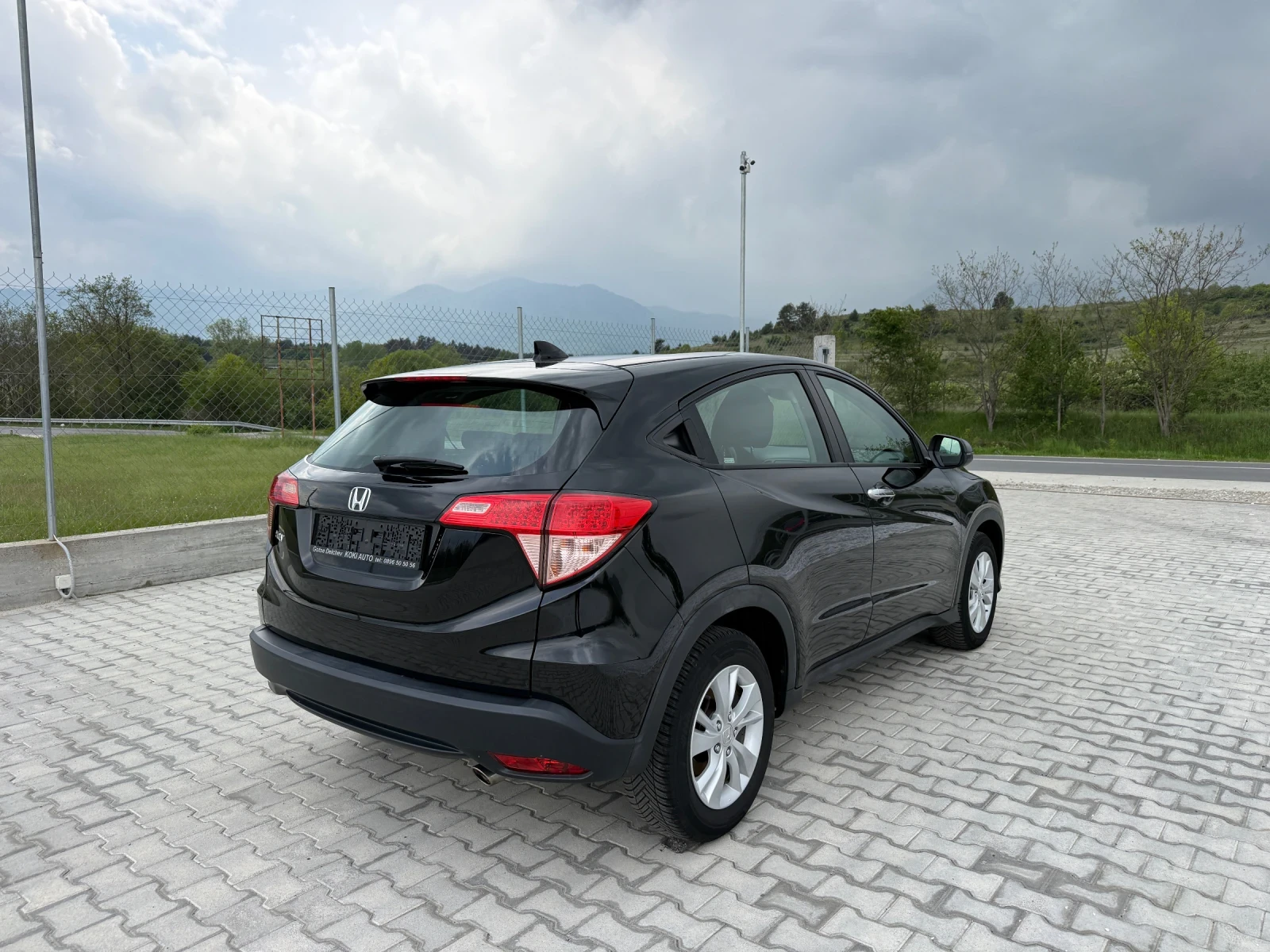 Honda Hr-v, снимка 6 - Автомобили и джипове - 54383657