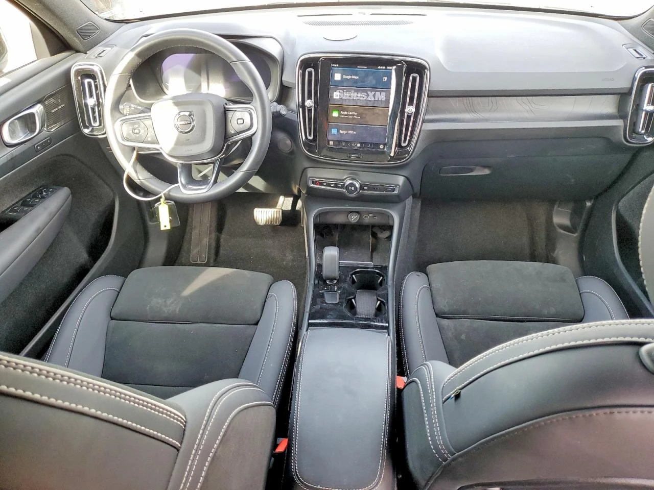 Volvo XC40 Recharge Pure Electric Twin eAWD Ultimate, снимка 8 - Автомобили и джипове - 54558045