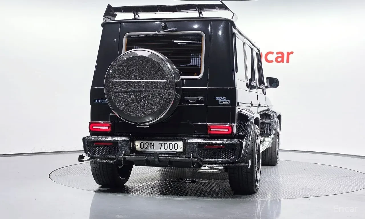 Mercedes-Benz G 63 AMG BRABUS PACK | CARBON FIBER | Accident-free, снимка 4 - Автомобили и джипове - 55645573