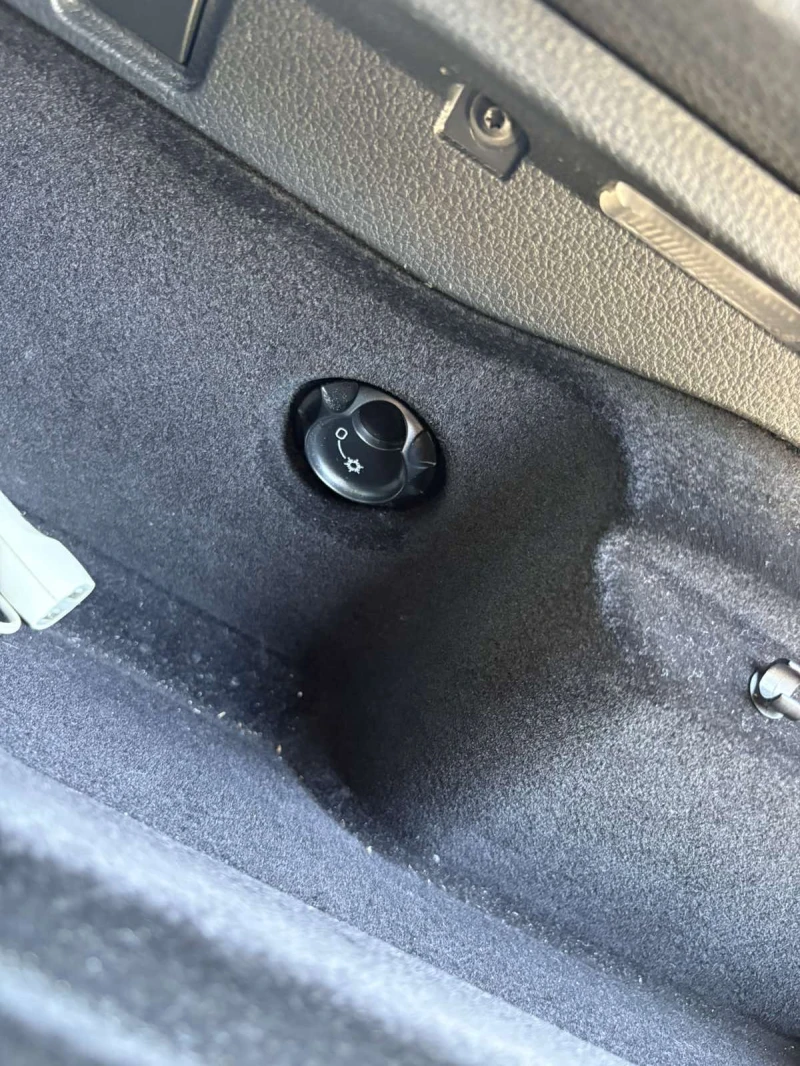 VW Multivan 2.0TDI HIGHLINE 4x4 AUTOMAT, снимка 17 - Бусове и автобуси - 50268229