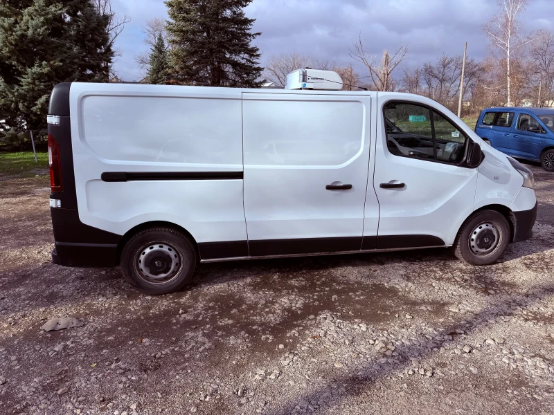 Renault Trafic, снимка 4 - Бусове и автобуси - 52799914
