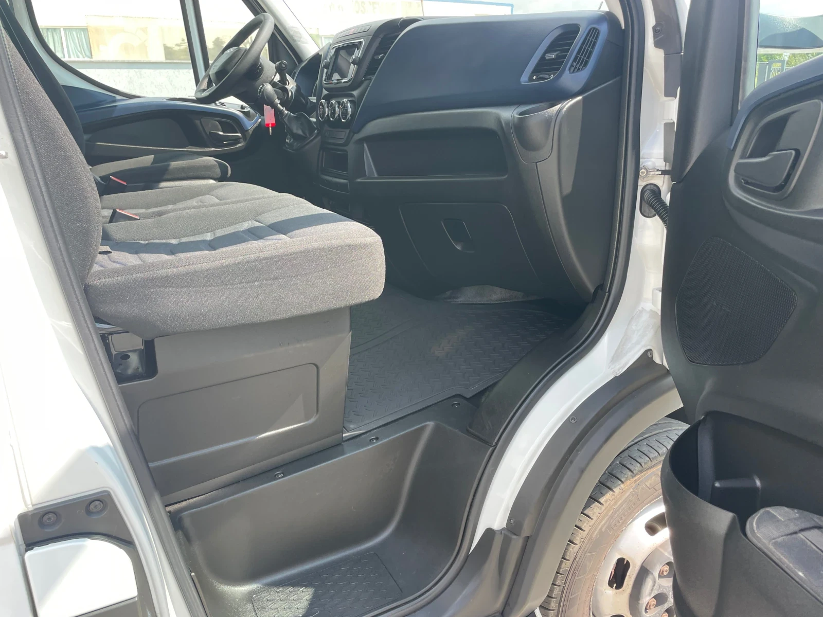 Iveco Daily 35c18 3.0HPI  - изображение 10