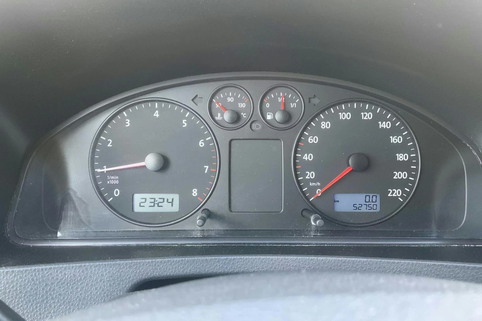 VW Transporter, снимка 5 - Бусове и автобуси - 55175611