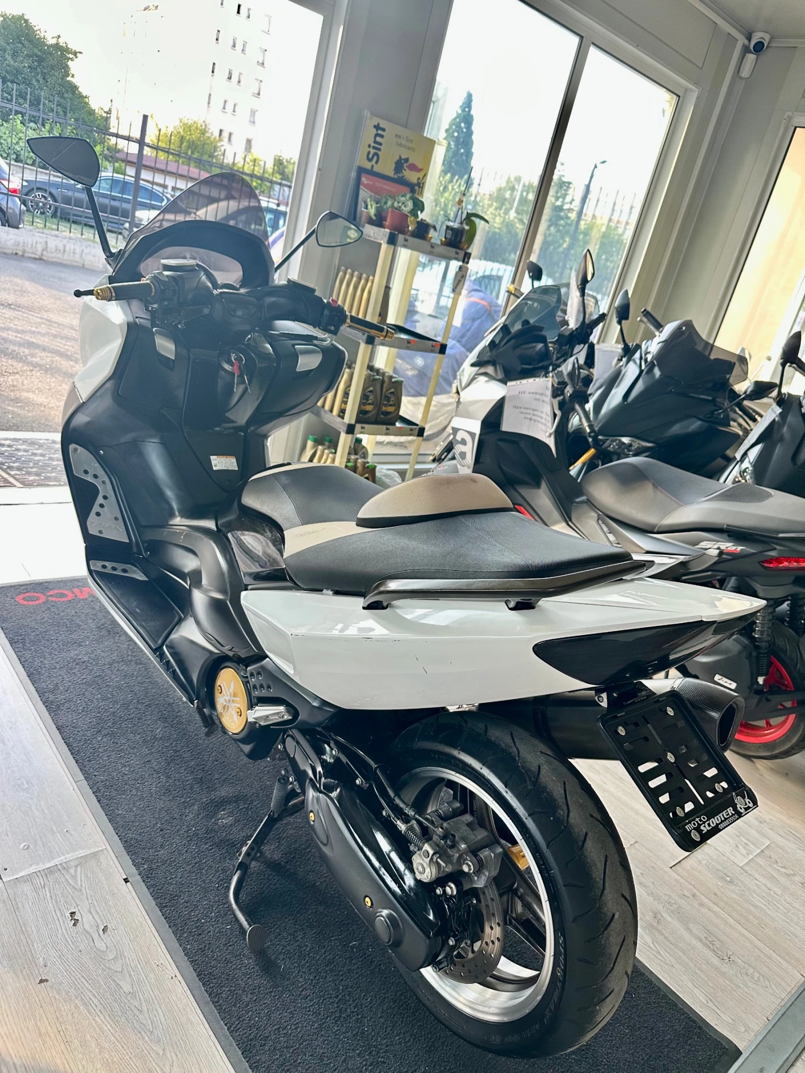 Yamaha T-max White Max 500i Anniversary - изображение 8