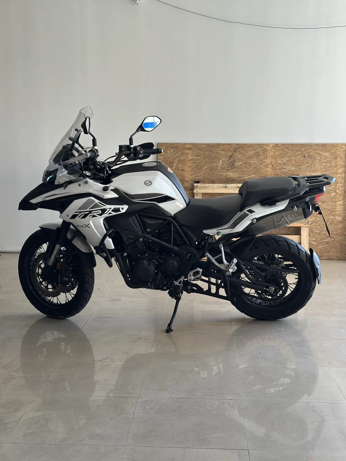 Benelli 500 TRK 502X - изображение 6