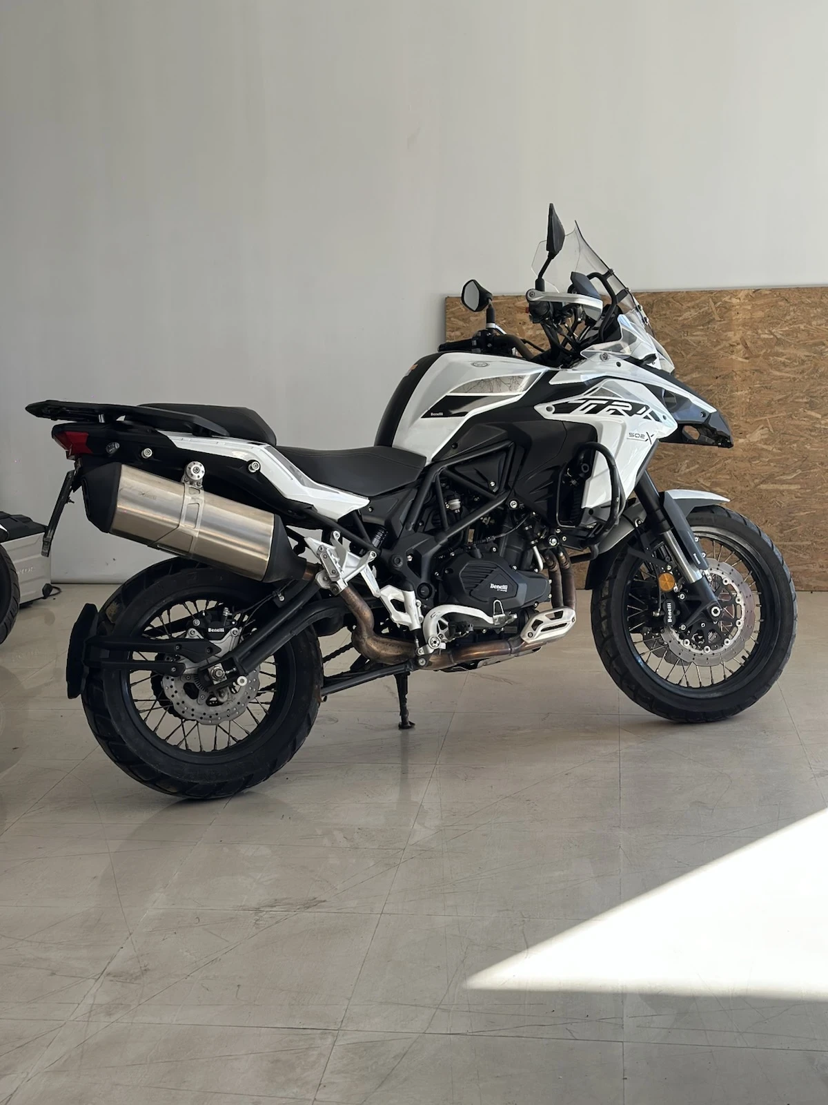 Benelli 500 TRK 502X - изображение 4