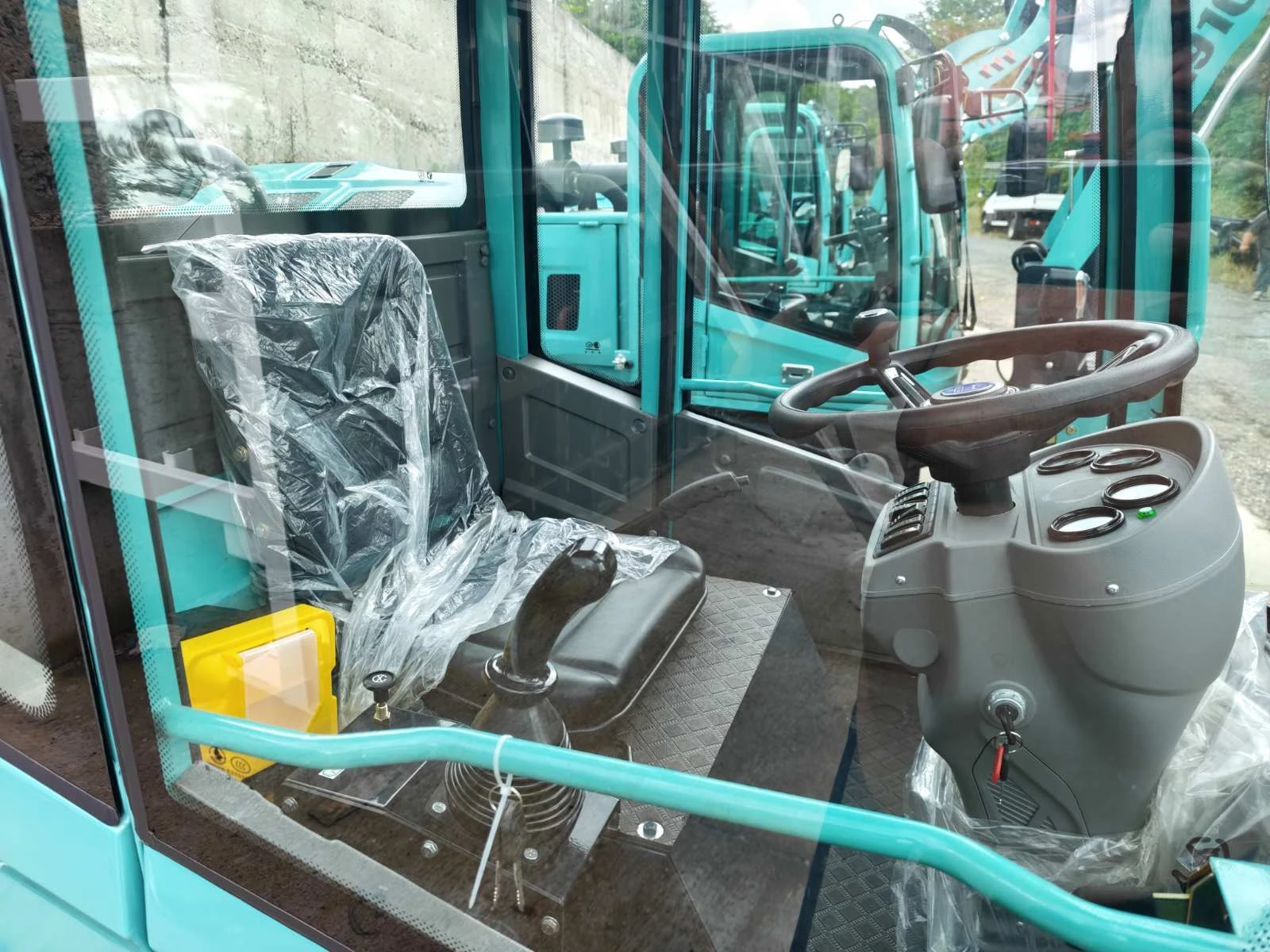 Челен товарач Komatsu 1200 КГ 65 К.С., снимка 6 - Индустриална техника - 55843905