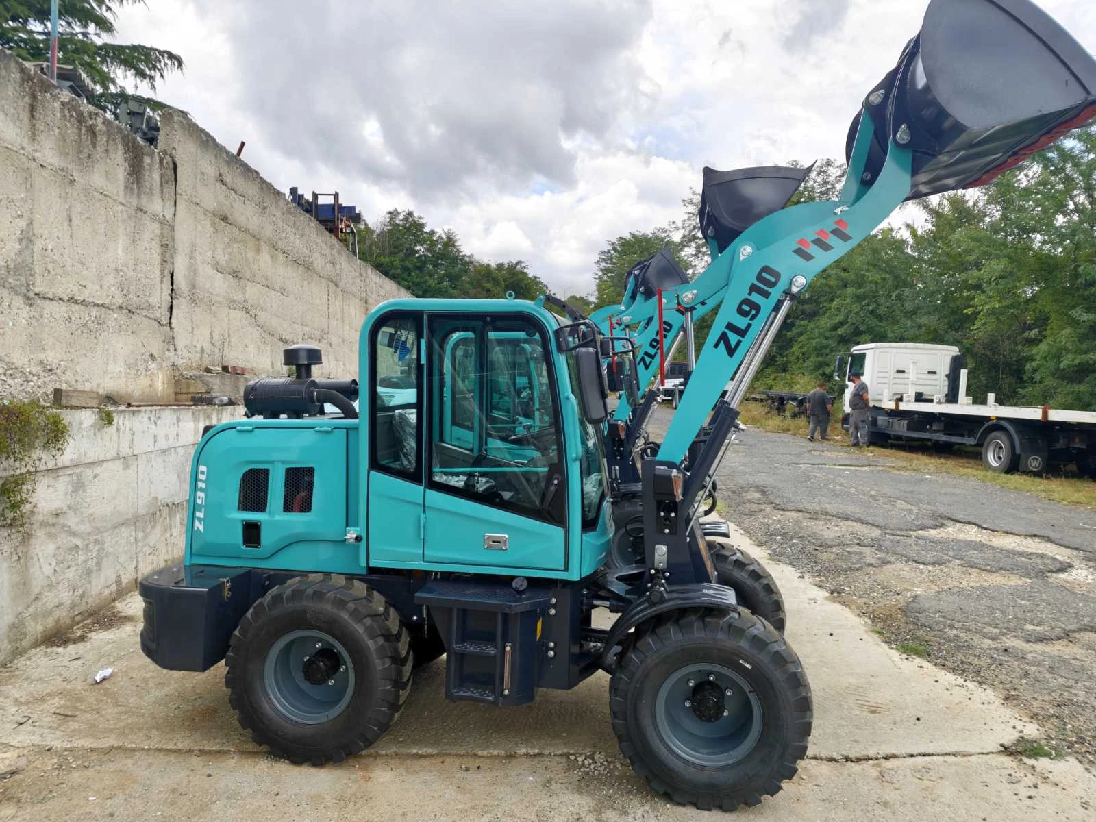 Челен товарач Komatsu 1200 КГ 65 К.С., снимка 5 - Индустриална техника - 55843905