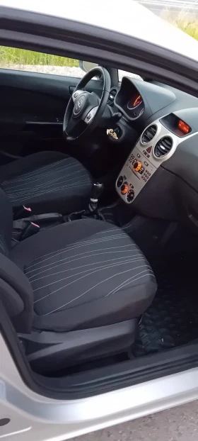 Opel Corsa Бензин-Газ, снимка 7