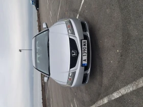 Honda Accord 2.0 Автоматик , снимка 2