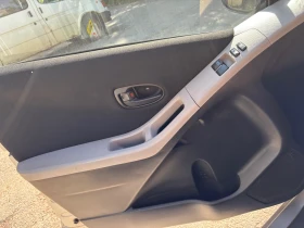 Toyota Yaris Хечбек, снимка 9