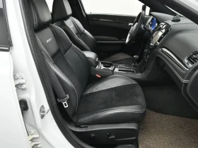 Chrysler 300c 6.4 SRT8 панорама, снимка 11