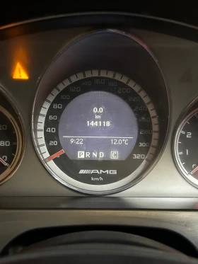 Mercedes-Benz C 63 AMG, снимка 2