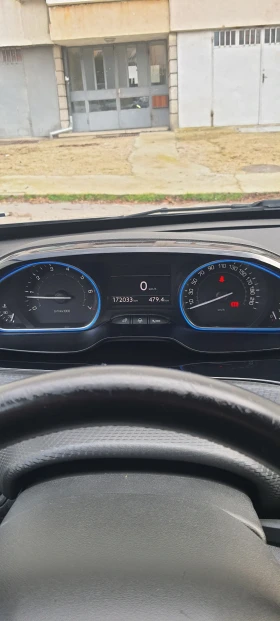Peugeot 2008 1.2 бензин, снимка 3