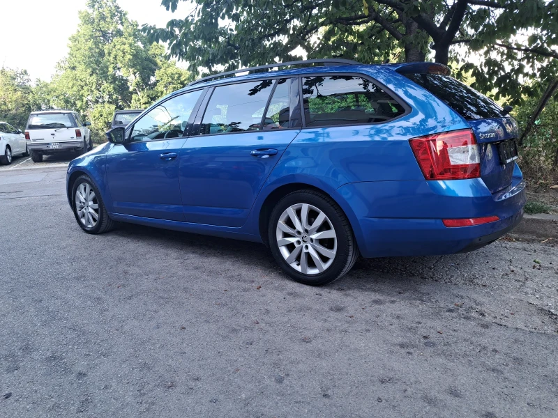 Skoda Octavia 2.0 TDI DSG KEYLESS PANORAMA, снимка 3 - Автомобили и джипове - 46937103