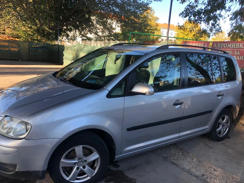 VW Touran, снимка 2 - Автомобили и джипове - 47475808