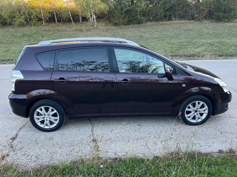 Toyota Corolla verso 2.2D4D/136p.s-Facelift/2009g, снимка 8 - Автомобили и джипове - 47646091