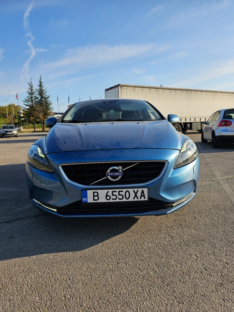 Volvo V40 D2, снимка 1 - Автомобили и джипове - 47803766