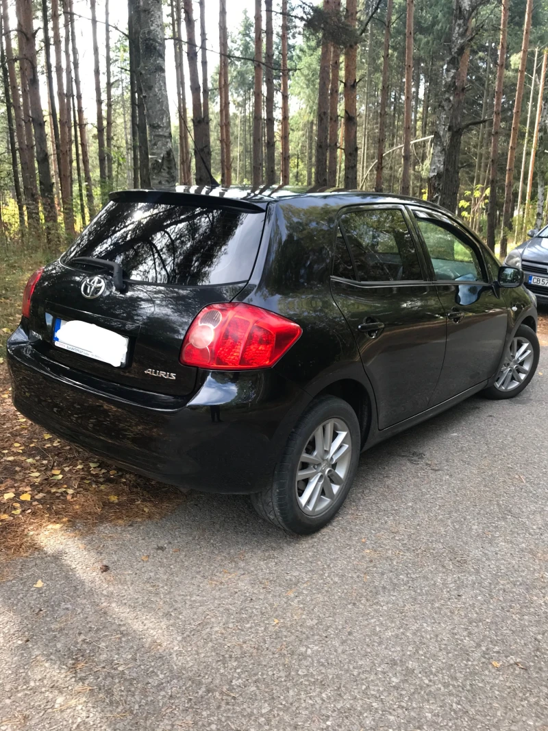 Toyota Auris 1.4 D4D, снимка 2 - Автомобили и джипове - 48321646