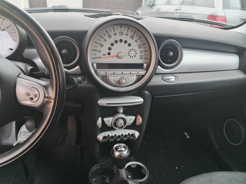 Mini Cooper 1.6 i, снимка 7 - Автомобили и джипове - 49552494