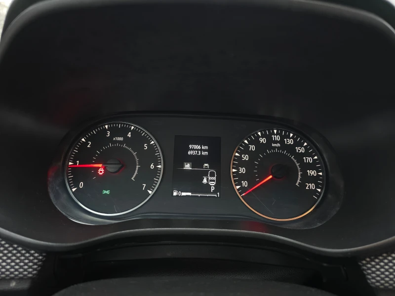 Dacia Sandero 1.0 Tce / Автоматик, снимка 11 - Автомобили и джипове - 52653684