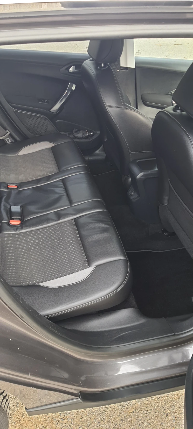 Peugeot 2008 1.2 бензин, снимка 8 - Автомобили и джипове - 52726890